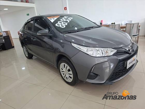 TOYOTA YARIS 1.5 16V FLEX SEDAN XL LIVE MULTIDRIVE